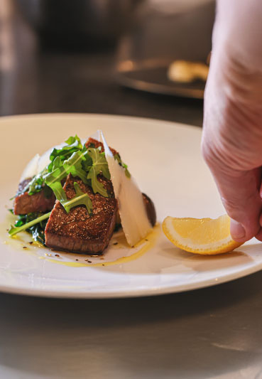 肉料理盛り付け